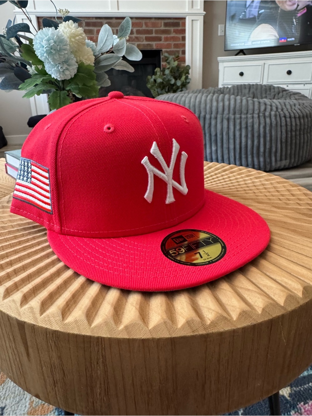 New Era Red New York Yankees Fitted Cap with Flag Patch